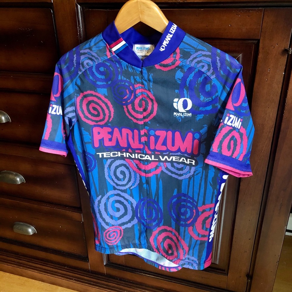 Pearl Izumi athletic cycling top